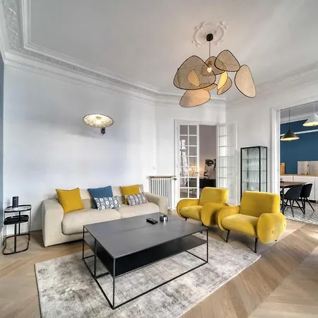 Ref 1412 - Charming Two Bedroom In Rue D'antibes *