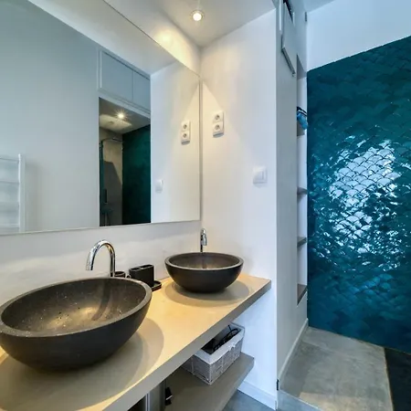 Ref 1412 - Charming Two Bedroom In Rue D'antibes Apartamento