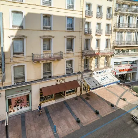 Ref 1412 - Charming Two Bedroom In Rue D'antibes